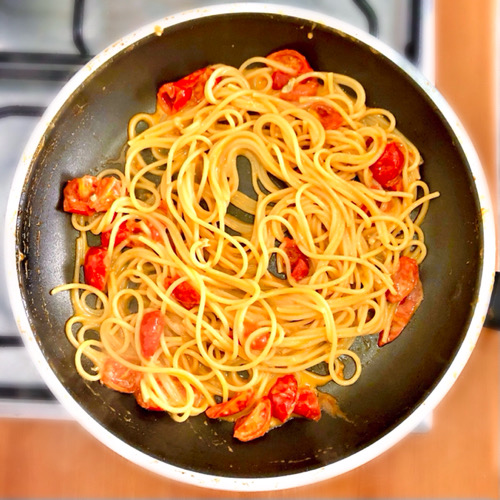 Pasta con pomodorini<br/>e gorgonzola