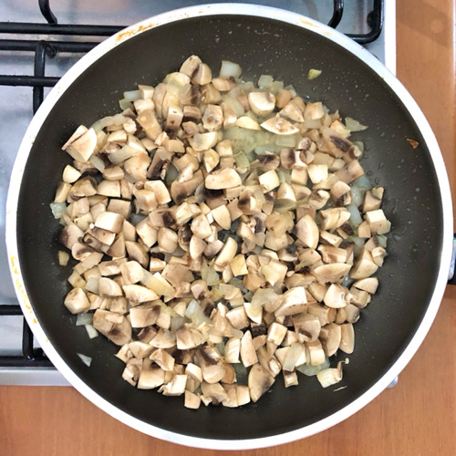 Patè di funghi champignon