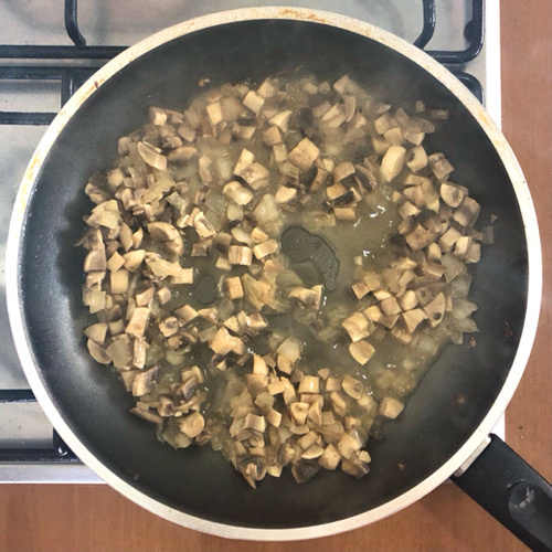 Patè di funghi champignon