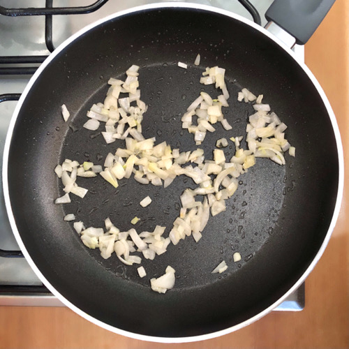 Risotto con cavolo rosso e salsiccia