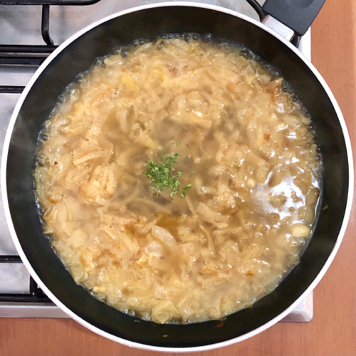 Zuppa di cipolle francese