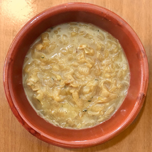 Zuppa di cipolle francese