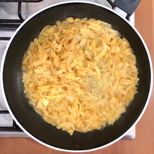 Zuppa di cipolle francese