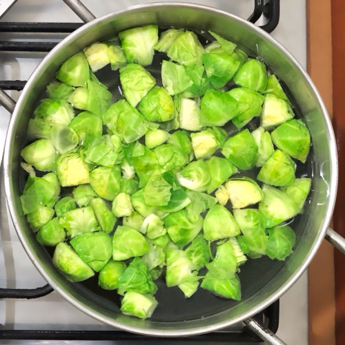 Pasta con cavoletti di Bruxelles 